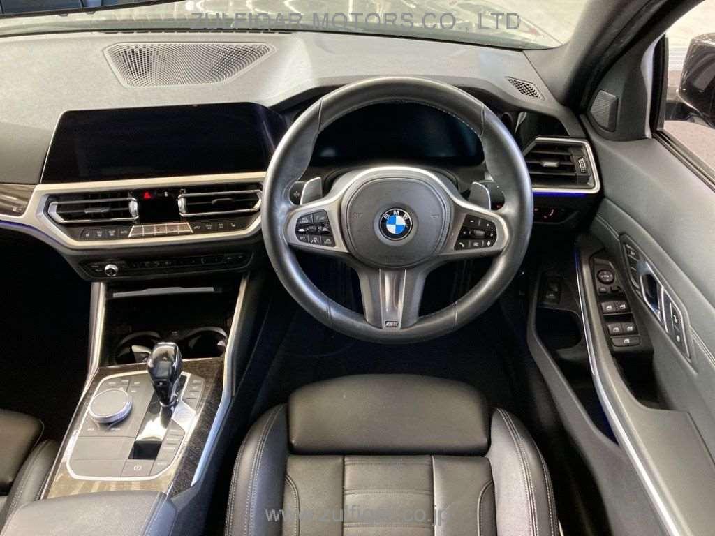 BMW 3 SERIES 2020 Image 6