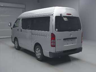 TOYOTA HIACE 2017 Image 4