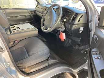 TOYOTA HIACE 2017 Image 5