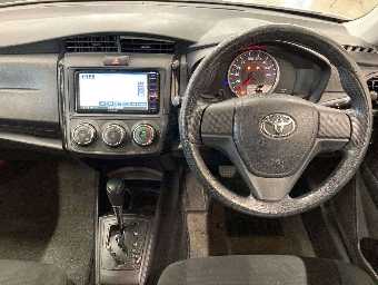 TOYOTA COROLLA AXIO 2018 Image 6