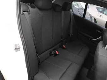 BMW 1 SERIES 2013 Image 6