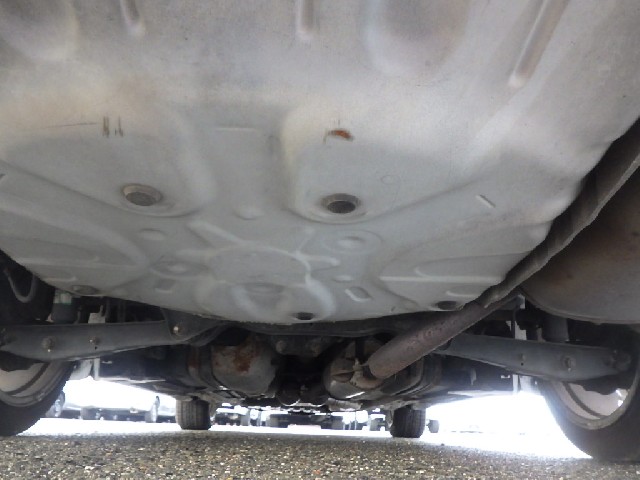 TOYOTA CROWN ESTATE 2003 Image 28