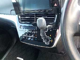 TOYOTA ESTIMA 2019 Image 11