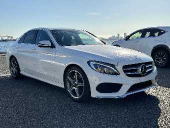 MERCEDES BENZ C CLASS 2018 Image 24