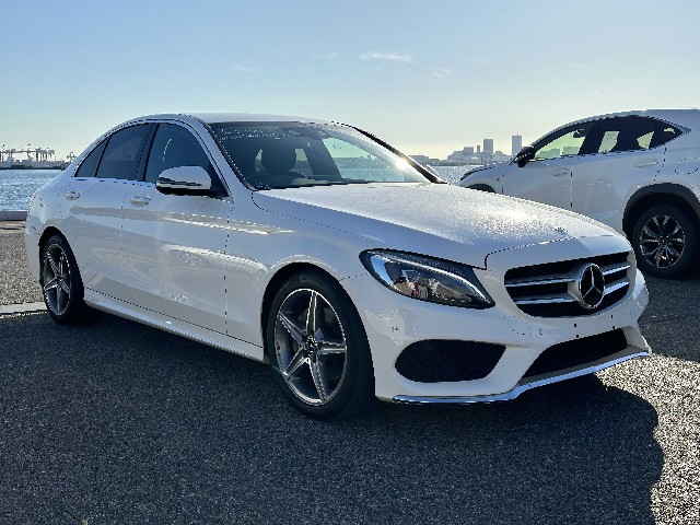 MERCEDES BENZ C CLASS 2018 Image 30