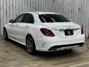 MERCEDES BENZ C CLASS 2018 Image 4