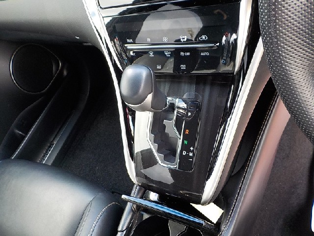 TOYOTA HARRIER 2020 Image 20