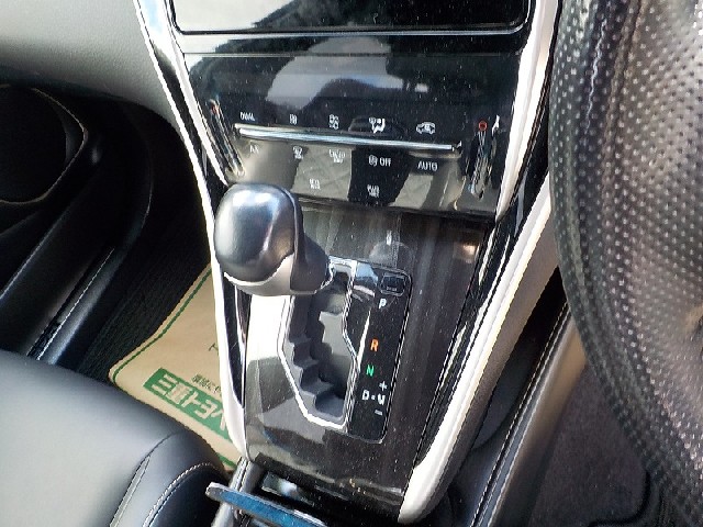 TOYOTA HARRIER 2019 Image 19