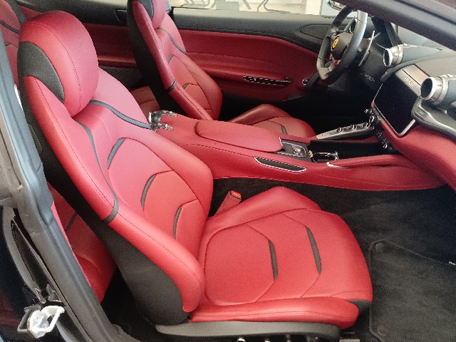 FERRARI GTC4 LUSSO 2020 Image 29