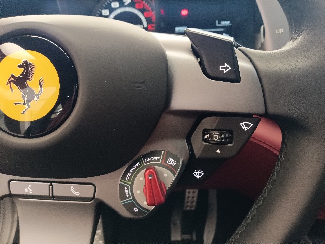 FERRARI GTC4 LUSSO 2020 Image 38