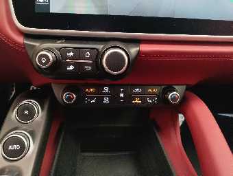 FERRARI GTC4 LUSSO 2020 Image 34