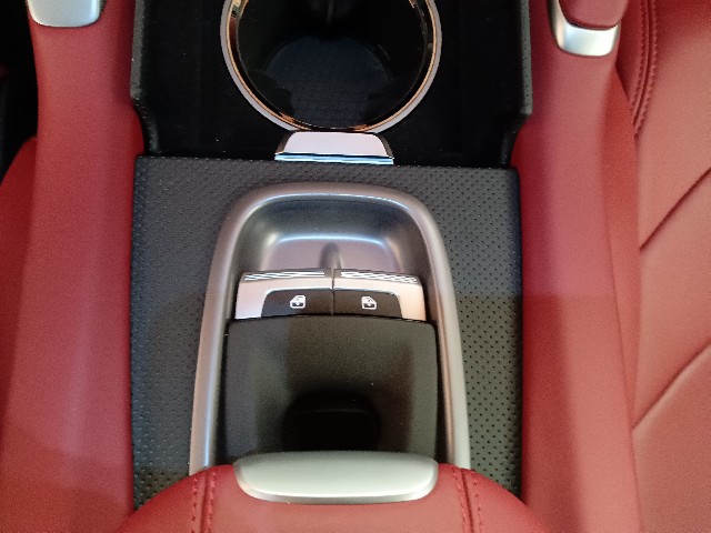 FERRARI GTC4 LUSSO 2020 Image 43