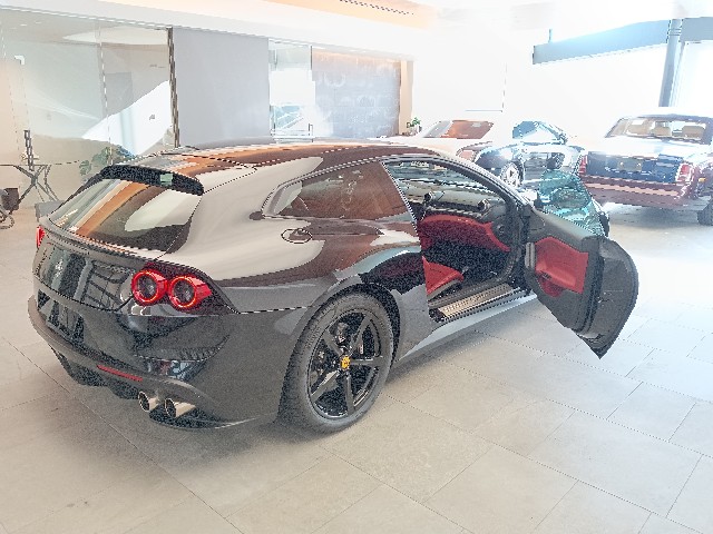 FERRARI GTC4 LUSSO 2020 Image 49