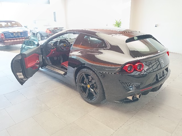 FERRARI GTC4 LUSSO 2020 Image 52
