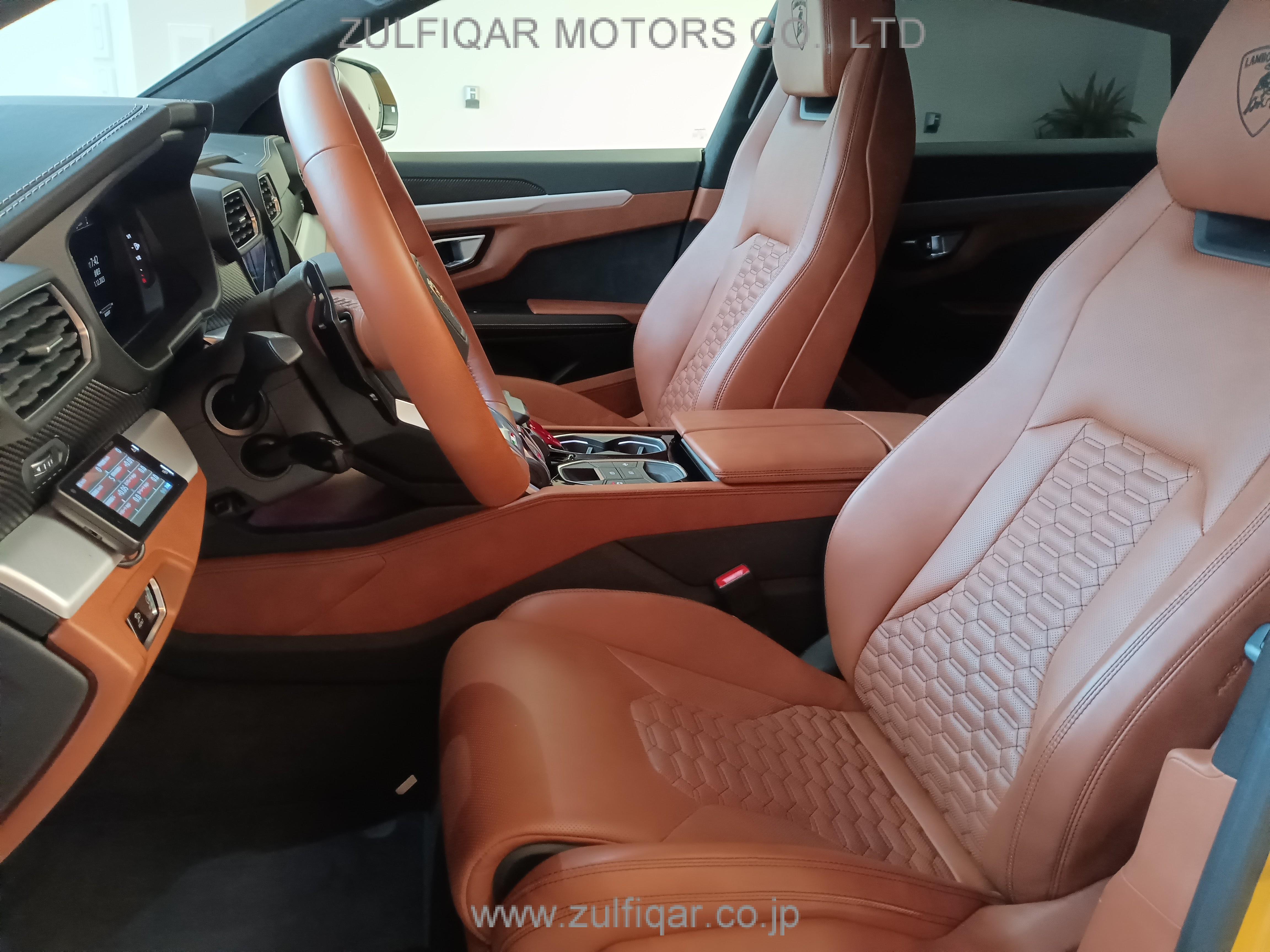 LAMBORGHINI URUS 2018 Image 20