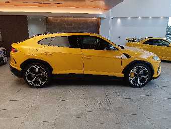 LAMBORGHINI URUS 2018 Image 4