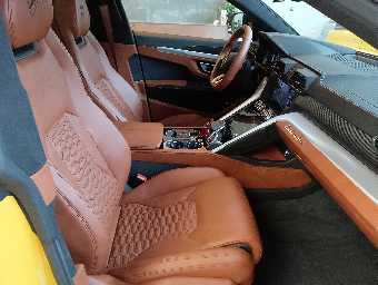 LAMBORGHINI URUS 2018 Image 27
