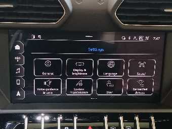 LAMBORGHINI URUS 2018 Image 42