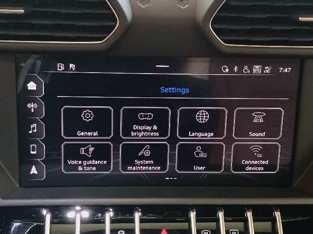 LAMBORGHINI URUS 2018 Image 48