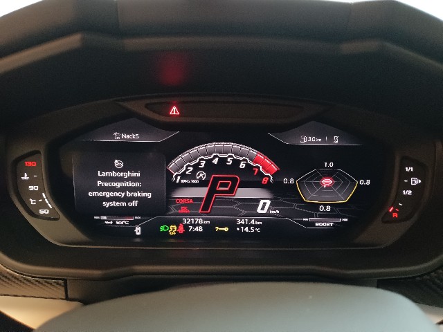 LAMBORGHINI URUS 2018 Image 54