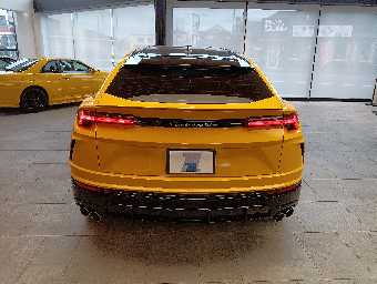 LAMBORGHINI URUS 2018 Image 8
