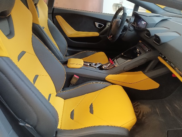 LAMBORGHINI HURACAN 2021 Image 25