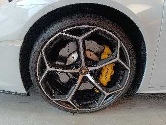 LAMBORGHINI HURACAN 2021 Image 23