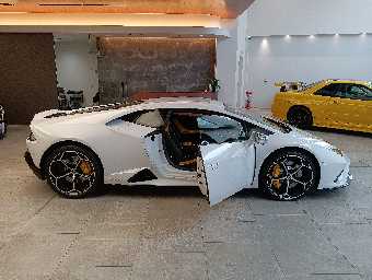 LAMBORGHINI HURACAN 2021 Image 5