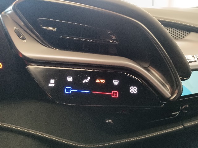 FERRARI SF90 STRADALE 2022 Image 39