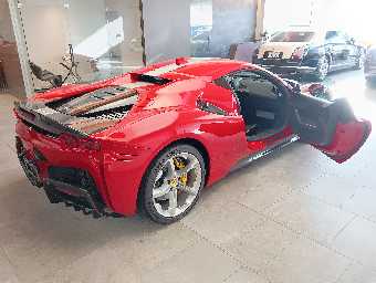 FERRARI SF90 STRADALE 2022 Image 46