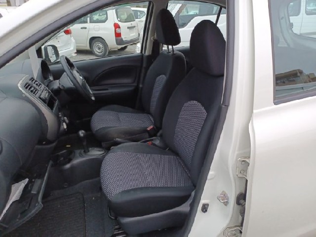 NISSAN MARCH 2018 Image 20