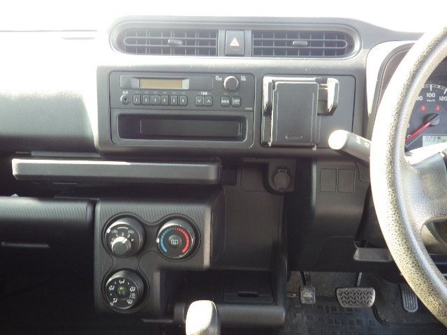 TOYOTA PROBOX 2018 Image 25