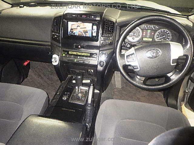 TOYOTA LAND CRUISER 2013 Image 3