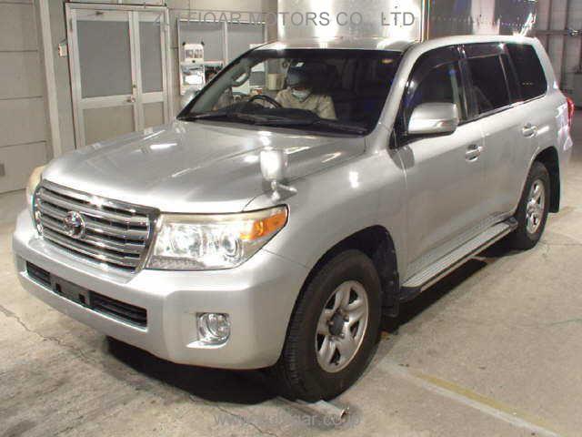 TOYOTA LAND CRUISER 2013 Image 4