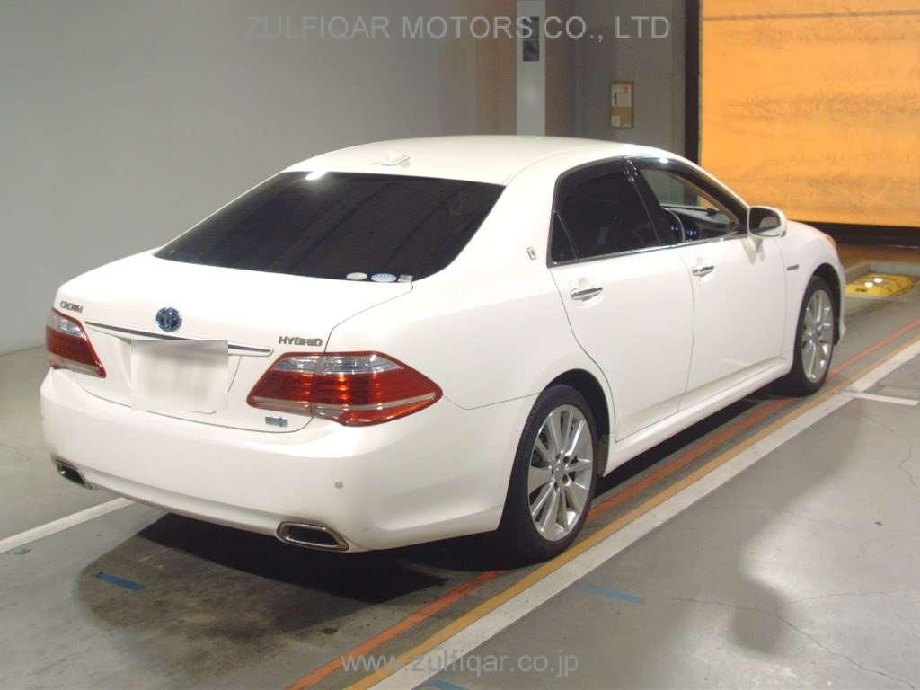 TOYOTA CROWN HYBRID 2011 Image 2