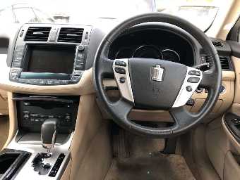 TOYOTA CROWN HYBRID 2011 Image 6