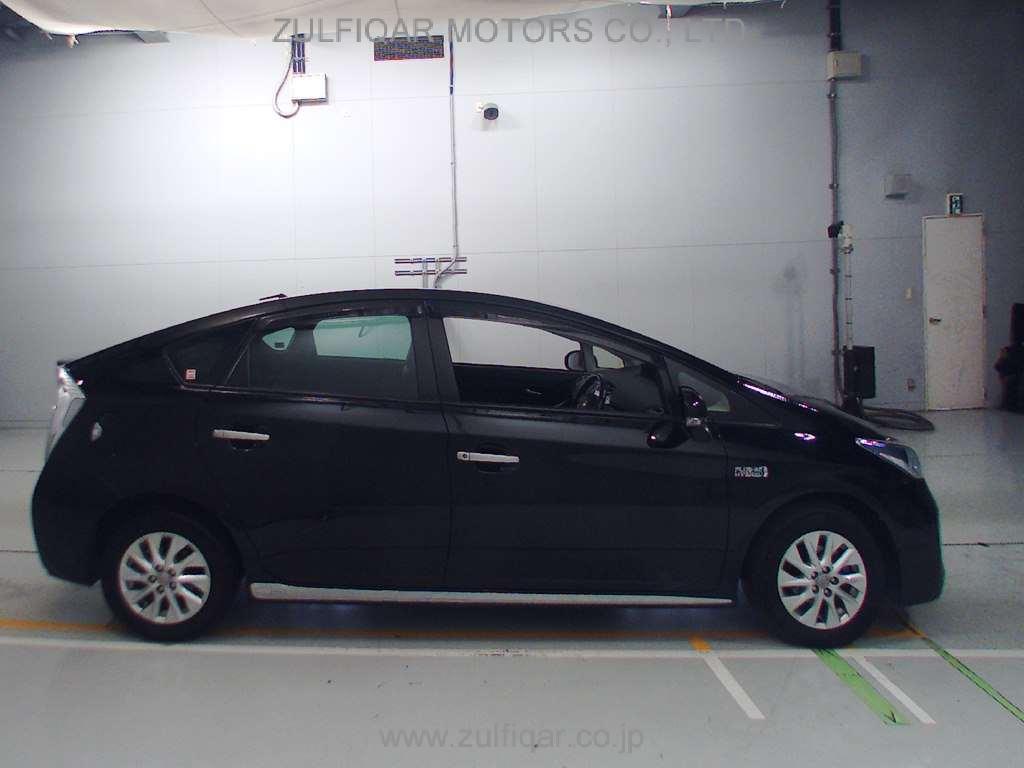 TOYOTA PRIUS PHV 2014 Image 3