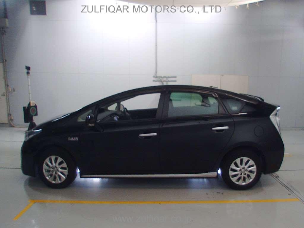 TOYOTA PRIUS PHV 2014 Image 4