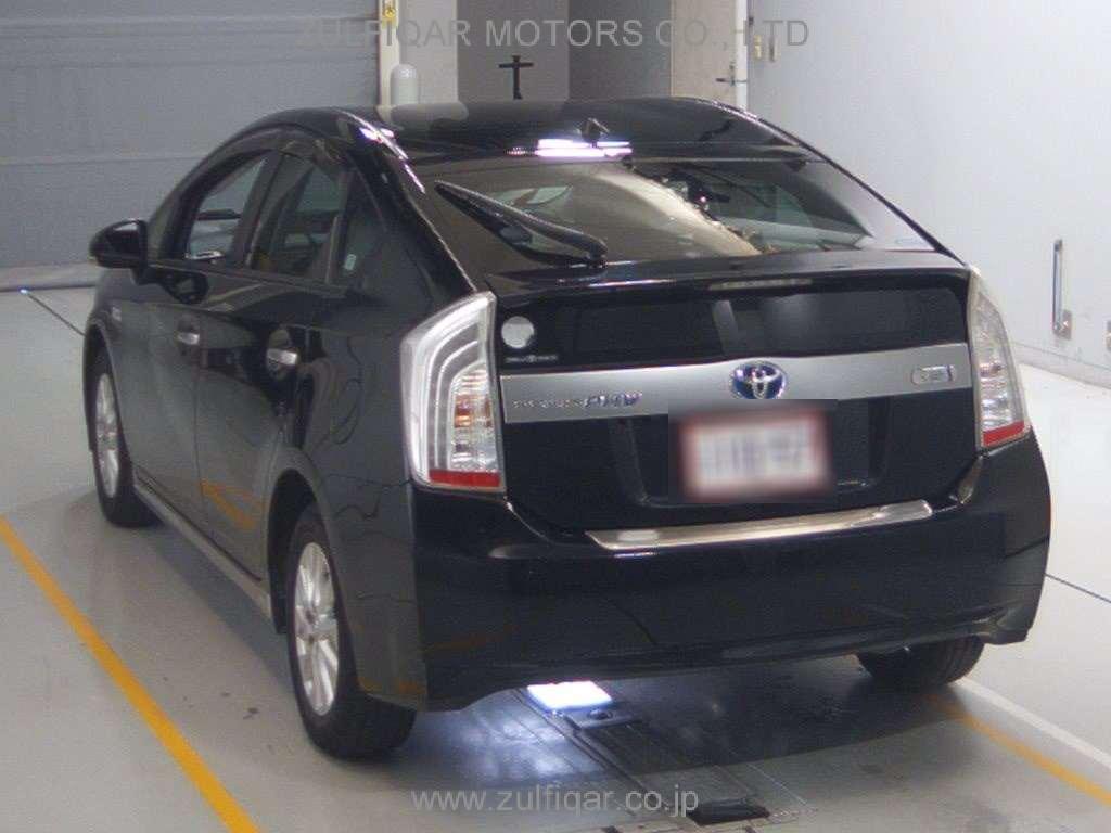 TOYOTA PRIUS PHV 2014 Image 6