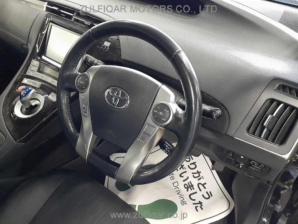 TOYOTA PRIUS PHV 2014 Image 7