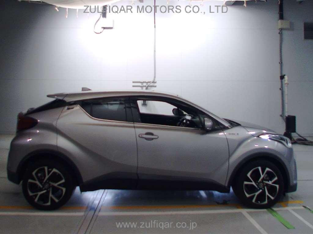 TOYOTA C-HR 2017 Image 3