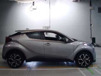 TOYOTA C-HR 2017 Image 3