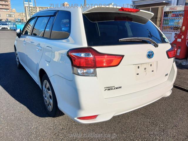 TOYOTA COROLLA FIELDER 2018 Image 12