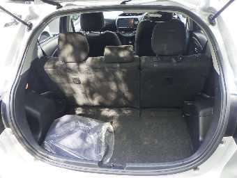 TOYOTA VITZ 2018 Image 7