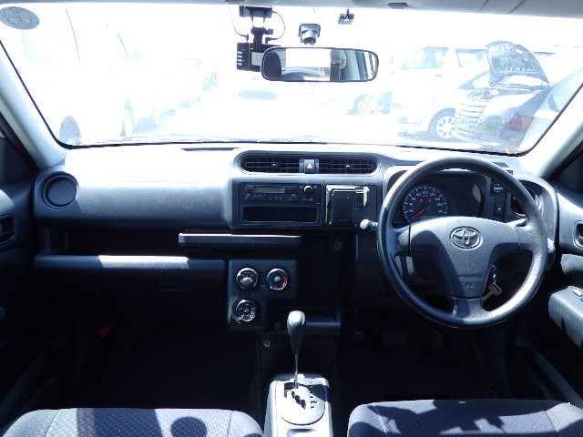 TOYOTA PROBOX 2018 Image 26