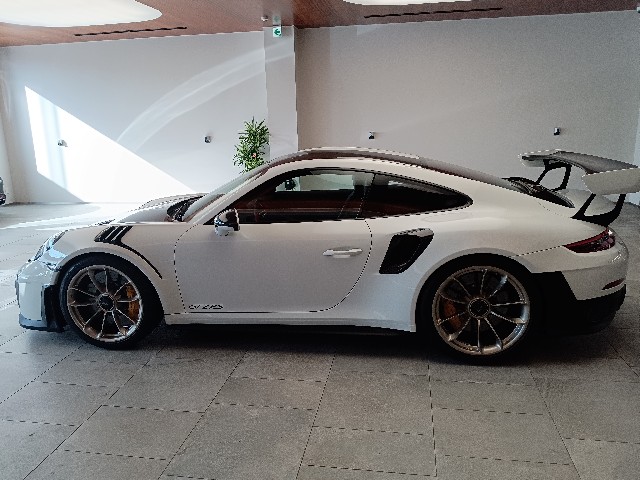 PORSCHE 911 2019 Image 19