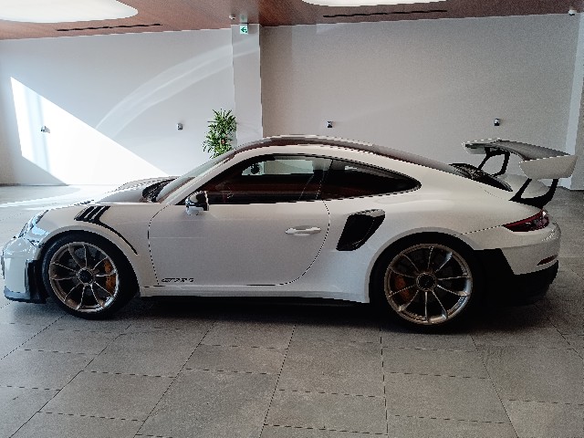 PORSCHE 911 2019 Image 20