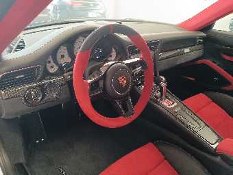 PORSCHE 911 2019 Image 15