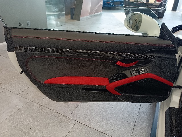 PORSCHE 911 2019 Image 24