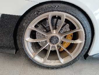 PORSCHE 911 2019 Image 25